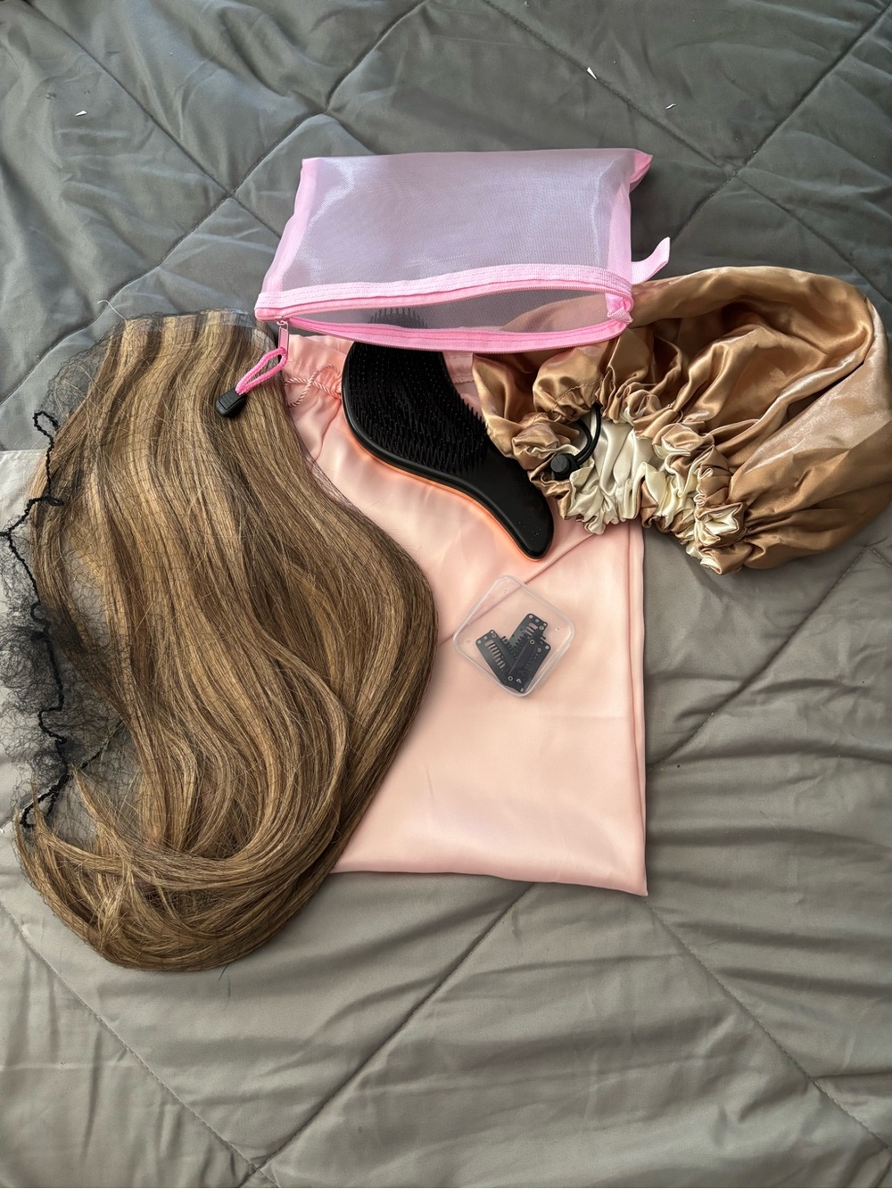 Brown Clip-In Hair Extension Set with Pink Pouch BRAND NEW!